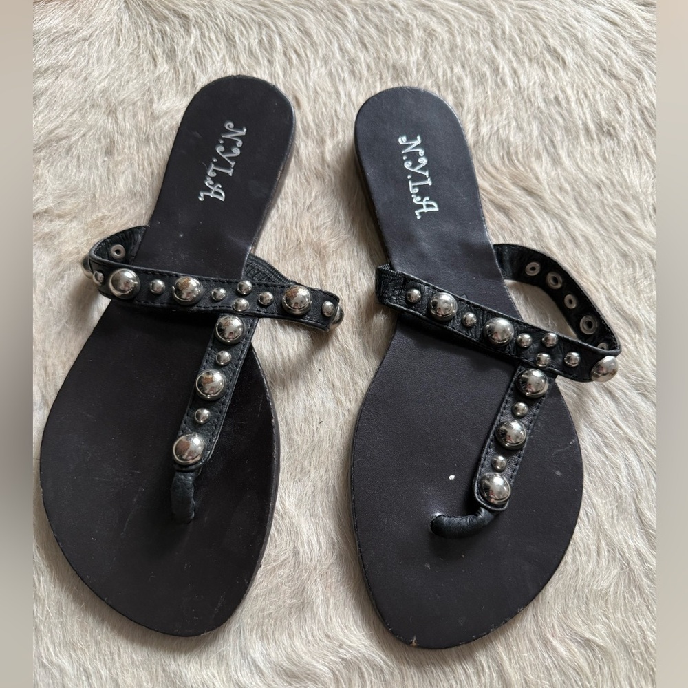 Blk studded sandals